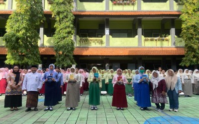 SMK Negeri 2 Semarang Resmi Melepas dan Menerjunkan Siswa PKL Tahun 2026